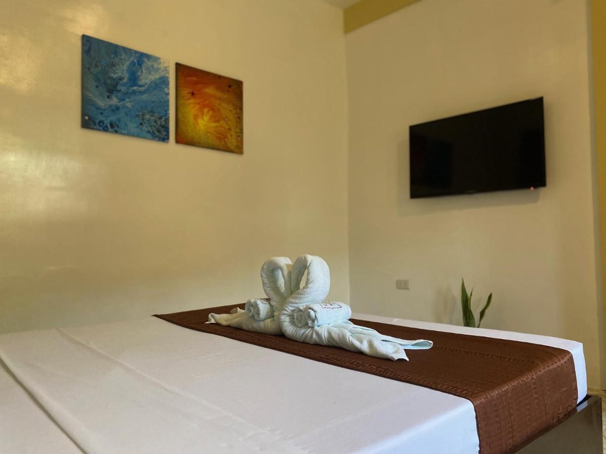 Papa Freds Beach Resort Пуэрто-Галера Экстерьер фото