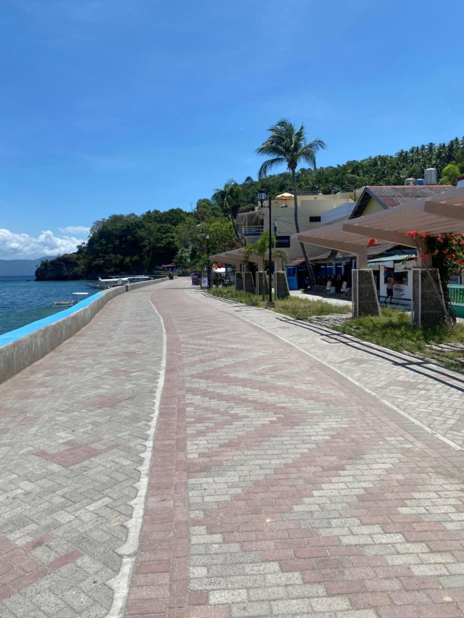 Papa Freds Beach Resort Пуэрто-Галера Экстерьер фото